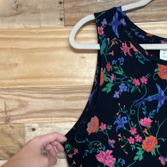 Old Navy size XL Black Floral Sleeveless Soft Stretchy Lightweight Tank Top - Picture 4 of 6